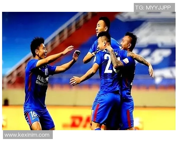 戴伟浚六次任意球破门创历史记录引发球迷热议与赞叹 戴伟浚六次任意球破门创历史记录引发球迷热议与赞叹